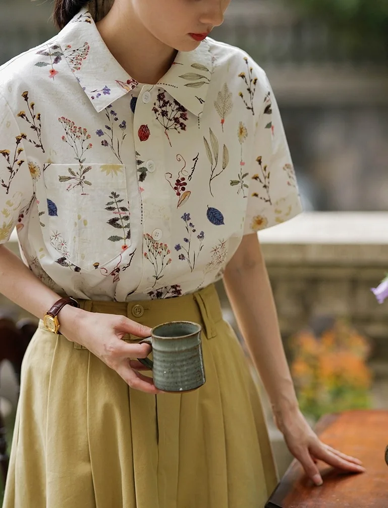 2022 Летняя новая мода Ботанические рубашки с цветочным принтом Мода Удобные топы с лацканом Всематчевая бутиковая одежда Простой стиль