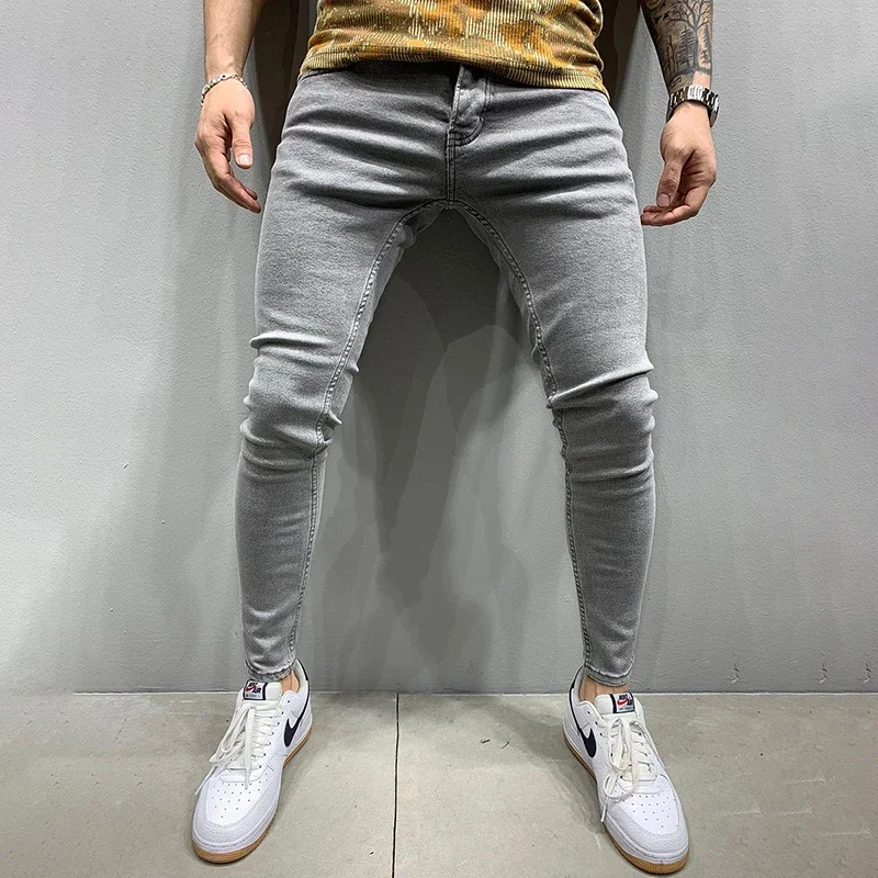2023 Весна и лето Новые высококачественные эластичные маленькие ноги Мужские однотонные джинсы Мужчины Узкие джинсы Мужчины