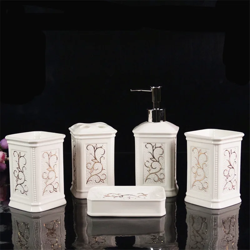 WSHYUFEI Европейский стиль простой керамический набор для умывальника в ванной комнате из пяти предметов, свадебный подарок, пара щетка, чашка, кружка, дозатор мыла