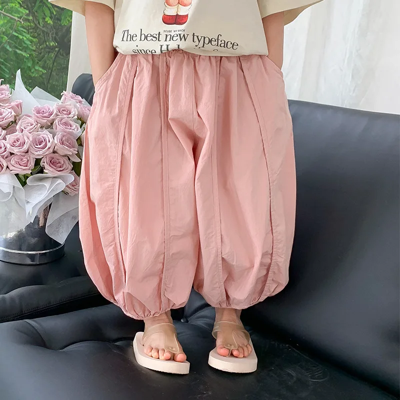 Брюки для девочек Лето против комаров 2023 Новый корейский свободный стиль Однотонные розовые повседневные простые сладкие брюки-фонари Harun для девочек