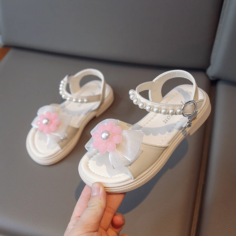 Детские сандалии для девочек Цветы Жемчуг Кружевной бант 2023 Мягкая детская обувь для вечеринок Свадебные шоу Элегантная принцесса Туфли Корейский