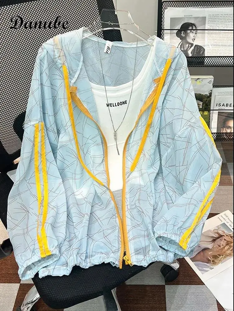 Корейский принт Солнцезащитная одежда Женская летняя свободная ультратонкая легкая солнцезащитная куртка Женские повседневные карманные ветровки