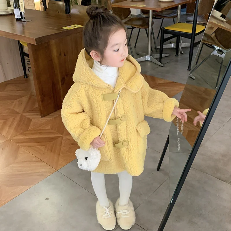 Куртка для девочек Зимняя хлопковая ветрозащитная полоса 2023 Желтый теплый плюс утолщенный мех Пальто Удобная детская одежда