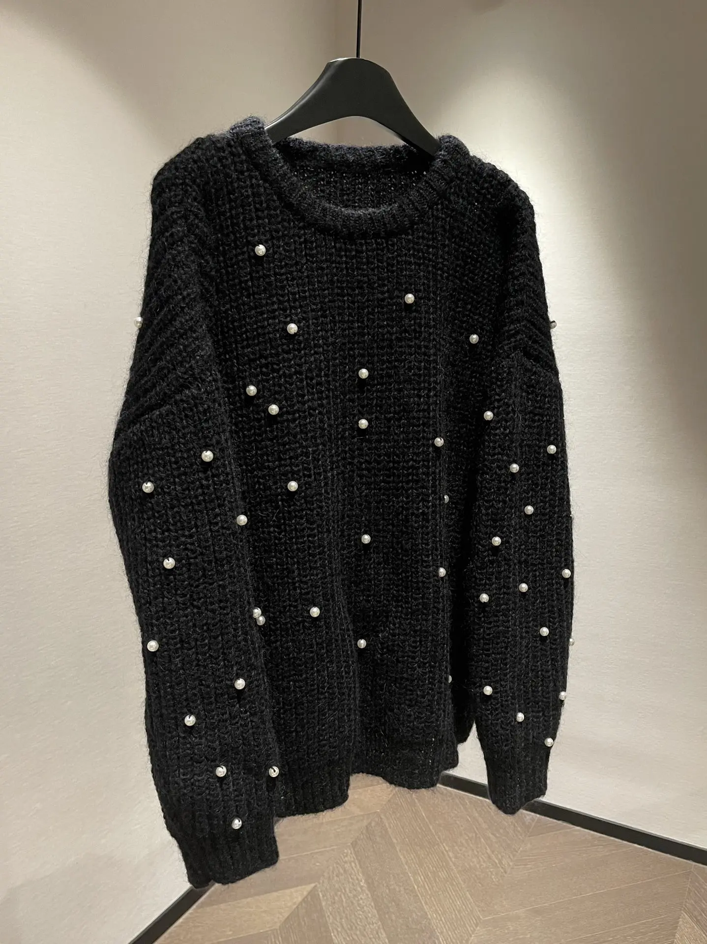 Сверхпрочный свитер, украшенный жемчугом, повседневная мода 2024 осень новый 1115